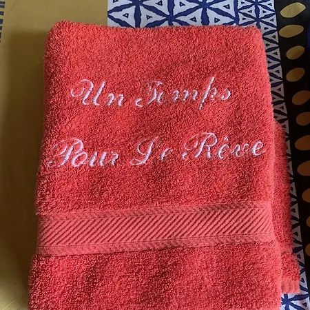فندق مبيت وإفطار Un Temps Pour Le Reve فالنسيا
